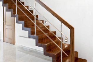 Jakie schody dywanowe wybrać?